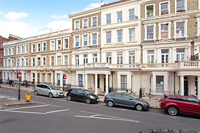 1 Bedroom Flat To Rent In Barons Court Road, West Kensington, London, W14