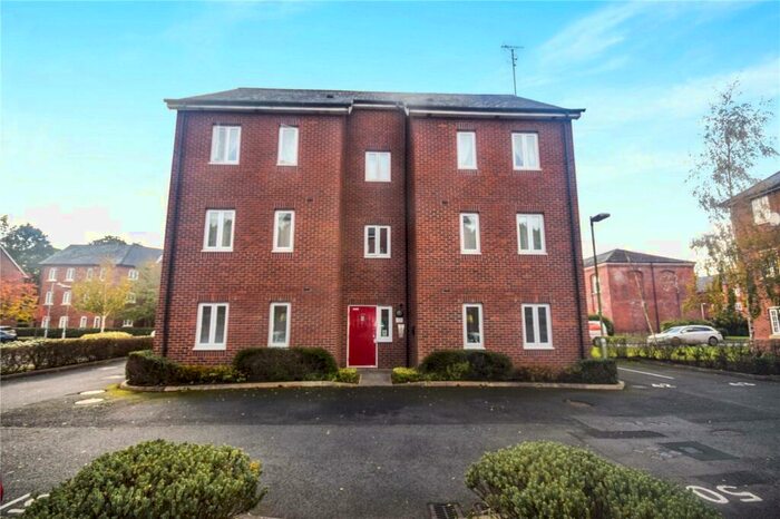 1 Bedroom Flat To Rent In Hamble Croft, Radcliffe, M26