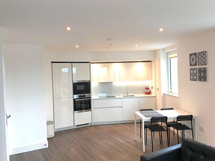 1 Bedroom Flat To Rent In Butleigh House, Healum Avenue, Southall, UB2