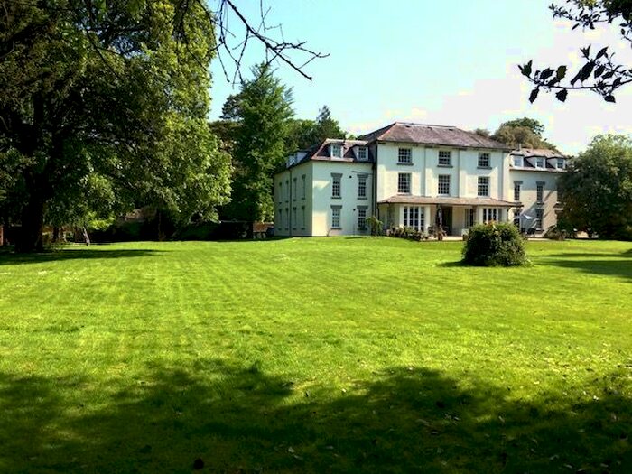 2 Bedroom Flat To Rent In Church Road, Bishopstoke, SO50