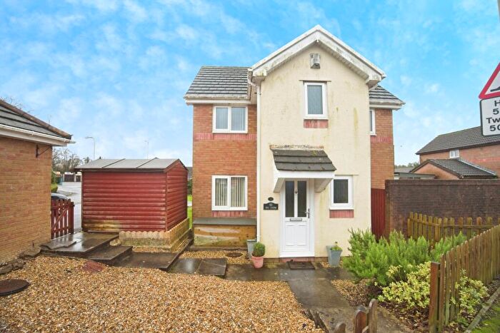 3 Bedroom House For Sale In Glan-y-Nant, Tondu, Bridgend, CF32