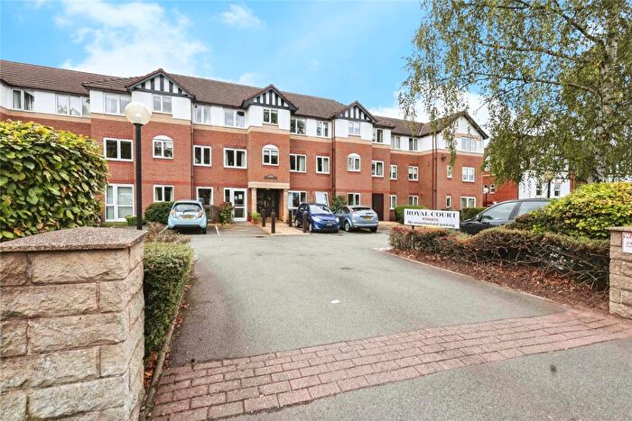 1 Bedroom Apartment For Sale In Royal Court, Sutton Coldfield, B72