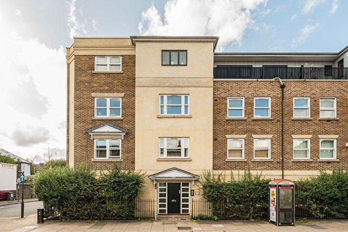 1 Bedroom Flat To Rent In Latchmere Road, London, SW11