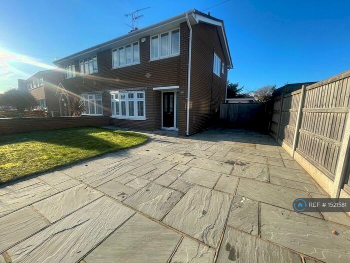 3 Bedroom Semi-Detached House To Rent In Cowper Close, Crewe, CW2