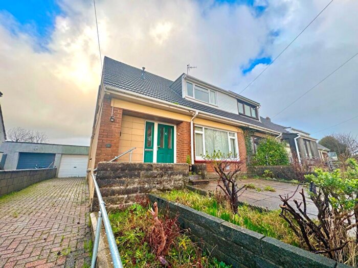 3 Bedroom Semi-Detached House To Rent In Wernddu, Sarn, Bridgend, CF32