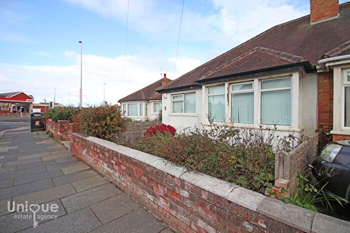 2 Bedroom Bungalow For Sale In Luton Road, Thornton-Cleveleys, FY5