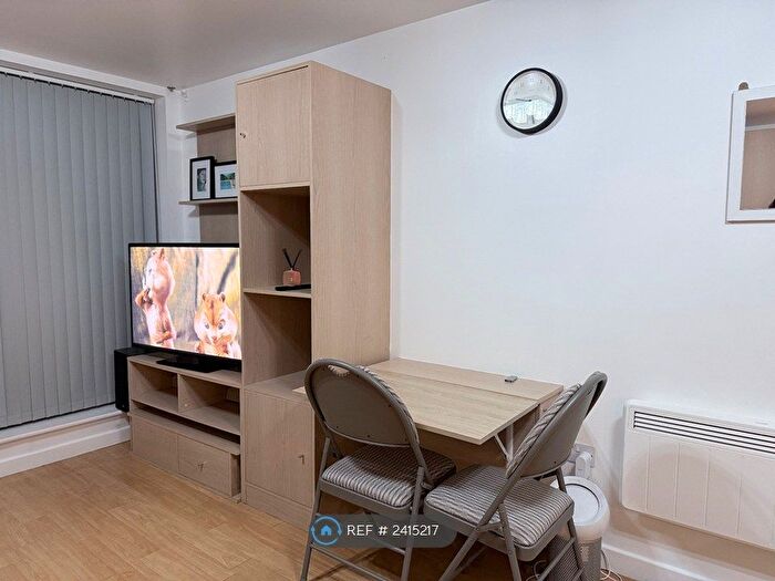 Studio To Rent In The Round House, Portsmouth, PO1