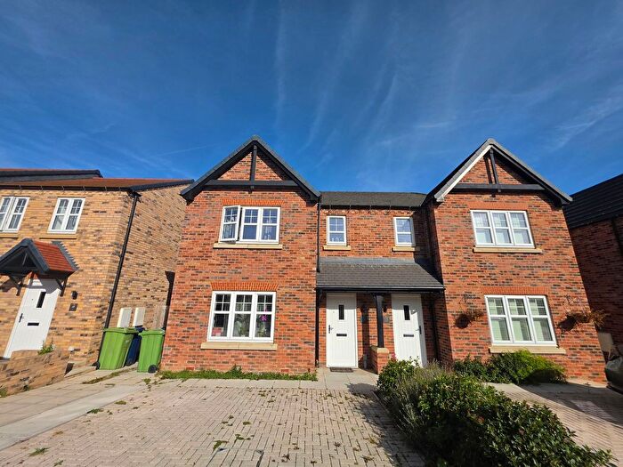 3 Bedroom Semi-Detached House For Sale In Meadowsweet Lane, Sunderland, SR3