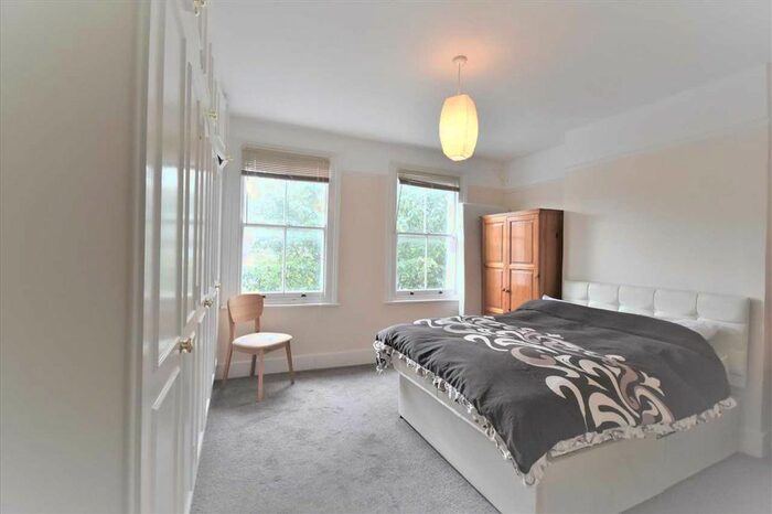 3 Bedroom Property To Rent In Montgomery Road, Chiswick, Chiswick, W4