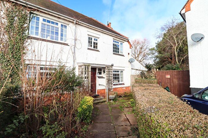 4 Bedroom Semi Detached House For Sale In Manor Road, Fenny Stratford Bletchley, MK2