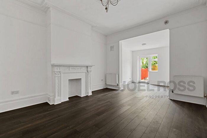 1 Bedroom Maisonette To Rent In Manor View, London, N3