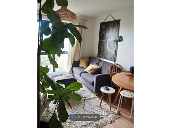 1 Bedroom Flat To Rent In Harry Zeital Way, London, E5