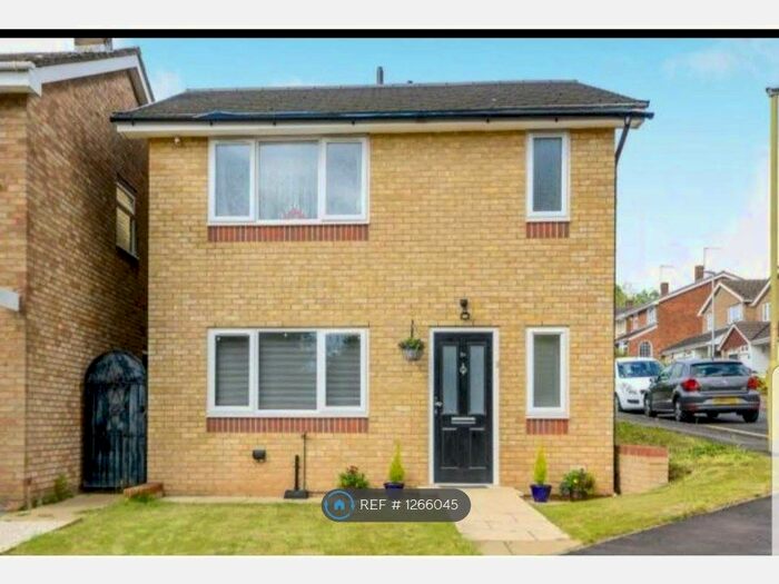3 Bedroom Detached House To Rent In Glebe Close, Hemel Hempstead HP3