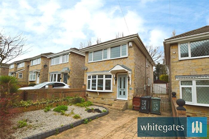 3 Bedroom Detached House For Sale In Southleigh Road, Leeds, West Yorkshire, LS11