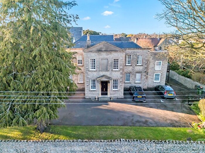 2 Bedroom Property For Sale In Shortwood Road, Pucklechurch, BS16