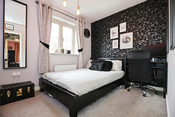 2 Bedroom Semi-Detached House For Sale In Bennett Drive, Banbury, Oxfordshire, OX16