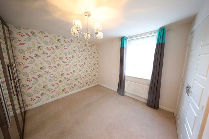 3 Bedroom Detached House For Sale In Calvert Lane, Hull, HU4