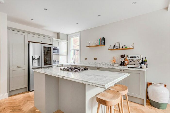 2 Bedroom Maisonette To Rent In Barmouth Road, London, SW18