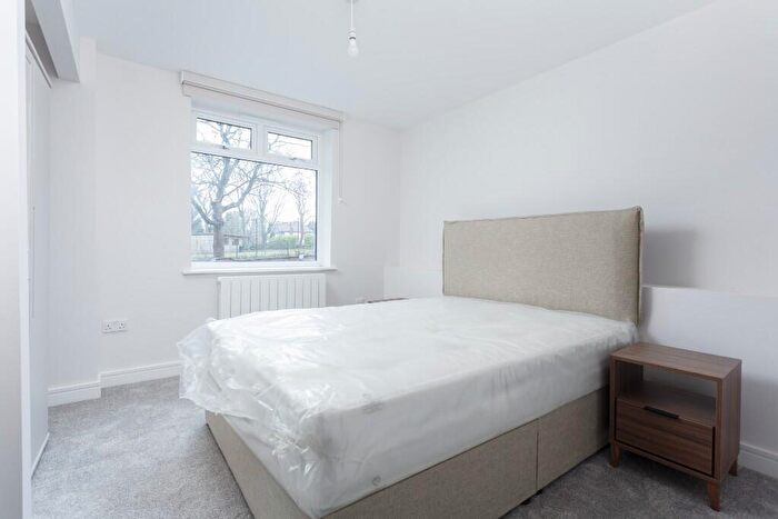 1 Bedroom Flat To Rent In Stockdale House, Victoria Road, Leeds, West Yorkshire, LS6