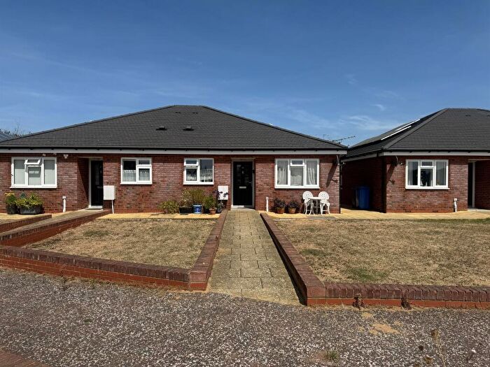 2 Bedroom Semi-Detached Bungalow For Sale In Bridge Road, Desborough, Kettering, NN14