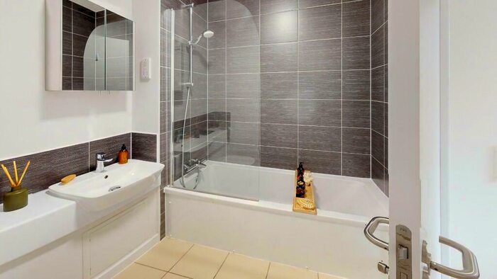 2 Bedroom Apartment To Rent In Saffron Court, Crocus Street, Nottingham, NG2
