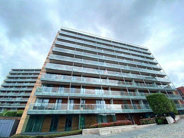 2 Bedroom Apartment To Rent In St Georges Island, Kelsoe Place, Manchester, M15
