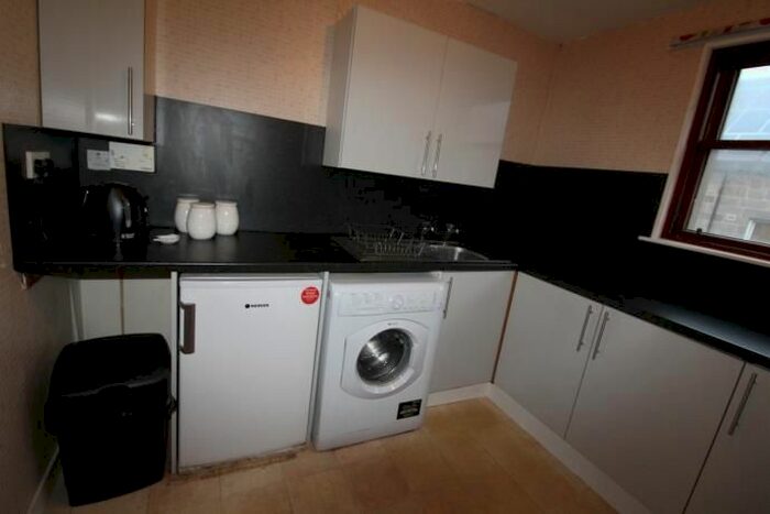 2 Bedroom Flat To Rent In Spring Garden, Aberdeen, AB25