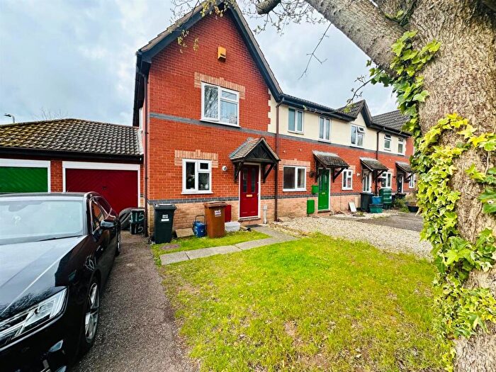 2 Bedroom End Of Terrace House For Sale In Banksia Close, Tiverton, EX16