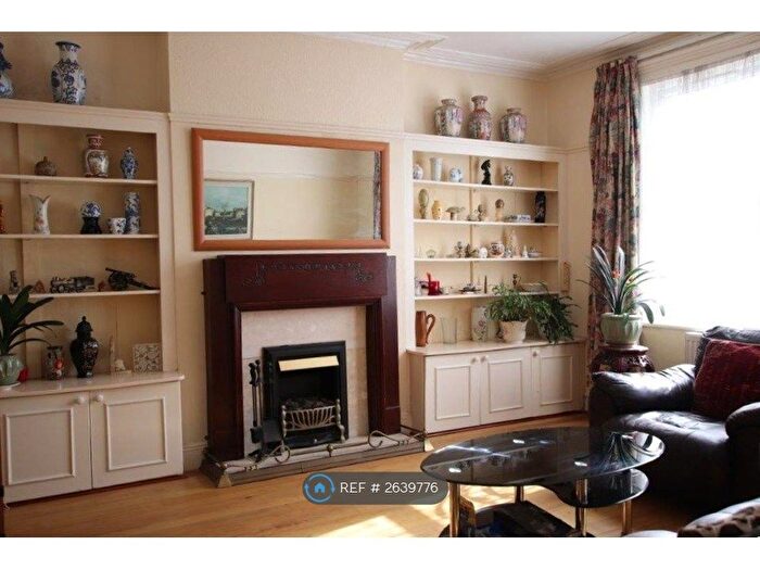 3 Bedroom Semi-detached House To Rent In Weybridge Road, Thornton Heath, CR7