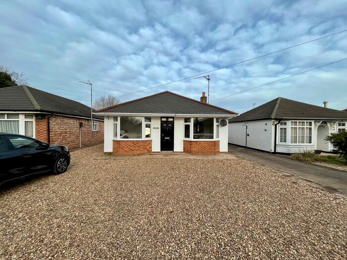 3 Bedroom Detached Bungalow To Rent In High Road, Wisbech St Mary, Wisbech, PE13