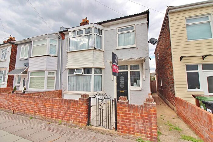 3 Bedroom Semi-Detached House For Sale In Magdalen Road, Hilsea, PO2