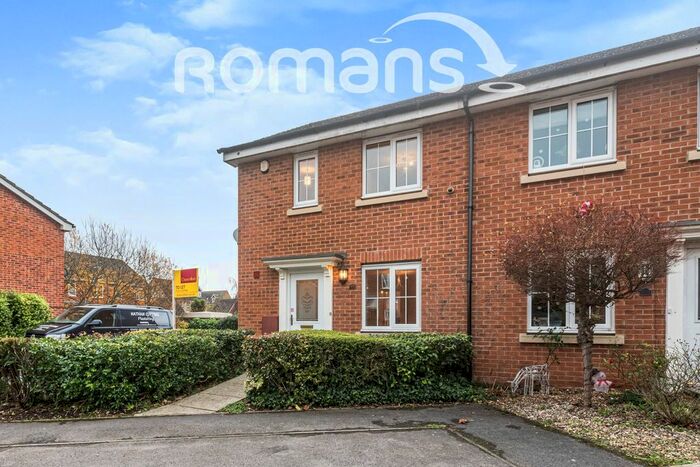 3 Bedroom End Of Terrace House To Rent In Imperial Way, Thatcham, RG19