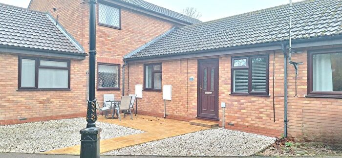 1 Bedroom Terraced Bungalow For Sale In Robbs Walk, St Ives, Cambridgeshire., PE27