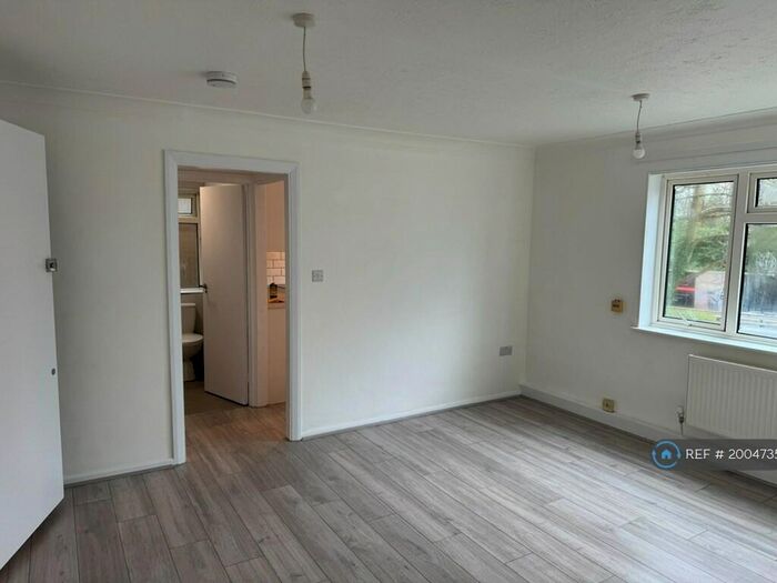 1 Bedroom Flat To Rent In Orchid Lodge, London, N14