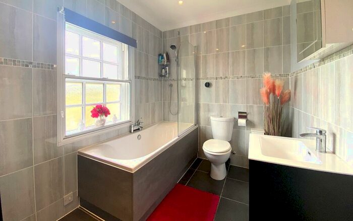 4 Bedroom Detached House For Sale In Chedworth Place, Tattingstone, IP9