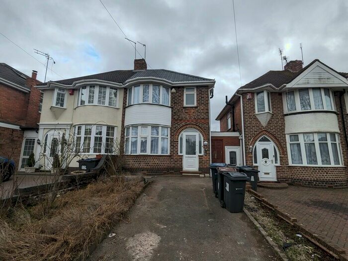 3 Bedroom Detached House To Rent In Gilbertstone Avenue, South Yardley, Birmingham, B26