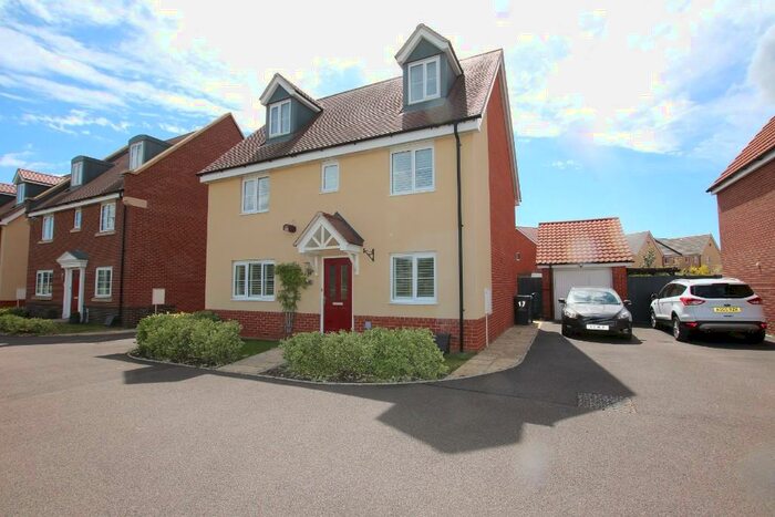 5 Bedroom Detached House To Rent In Thrush Road, NR17