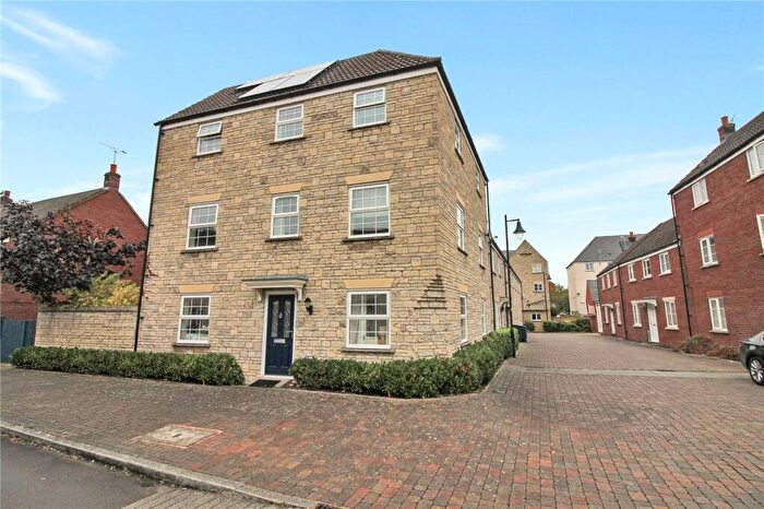 5 Bedroom End Of Terrace House For Sale In Fitwell Road, Redhouse, Swindon, SN25