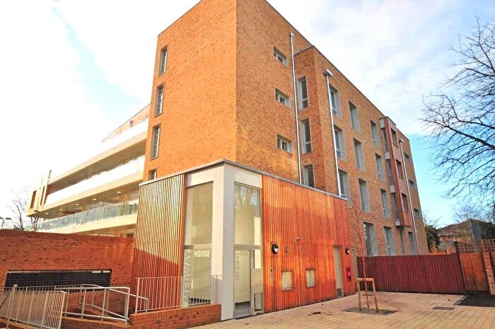 1 Bedroom Apartment To Rent In Kidwells Close, Maidenhead, Berkshire, SL6