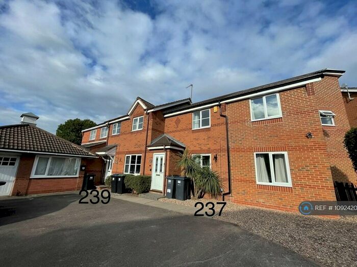 6 Bedroom Semi-Detached House To Rent In Windsor Street, Birmingham, B7