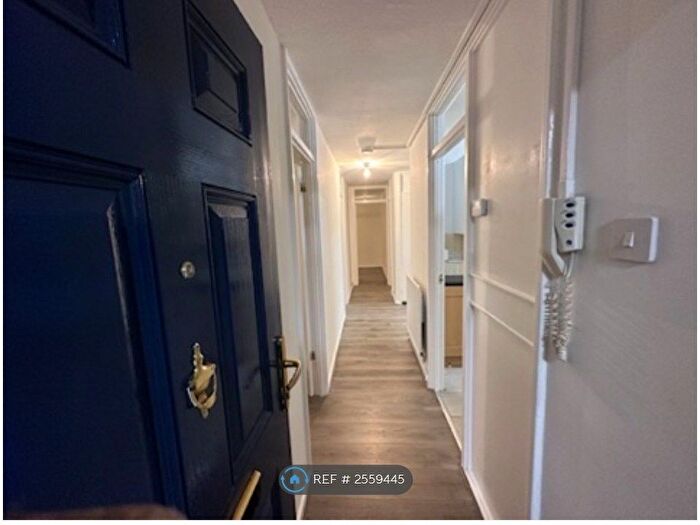 3 Bedroom Flat To Rent In North Woolwich, London, E16