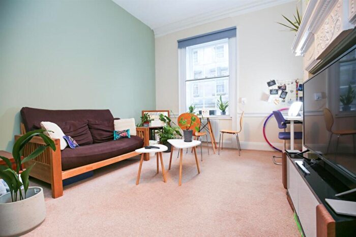 2 Bedroom Flat To Rent In Higham Place, City Centre, Newcastle Upon Tyne, NE1