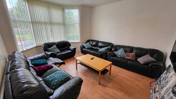 5 Bedroom Terraced House To Rent In Scarsdale Road, Victoria Park, M14