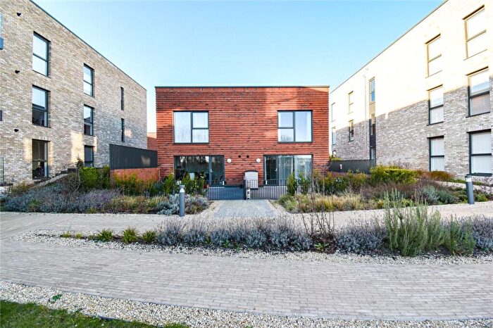 3 Bedroom House To Rent In Poulter Walk, Trumpington, Cambridge, CB2