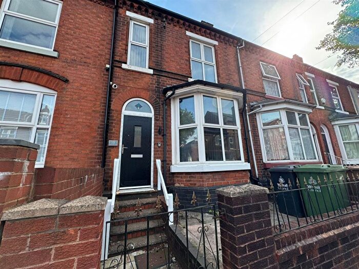 7 Bedroom Terraced House To Rent In Lysways Street, Walsall, WS1