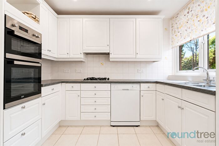 2 Bedroom Apartment For Sale In Westchester Court, Westchester Drive, NW4