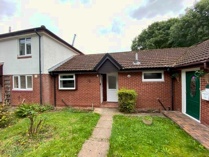 Houses for sale & to rent in TF1 6PQ, Pasteur Drive, Apley Castle Telford