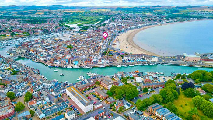 1 Bedroom Apartment For Sale In Bond Street, Weymouth, DT4