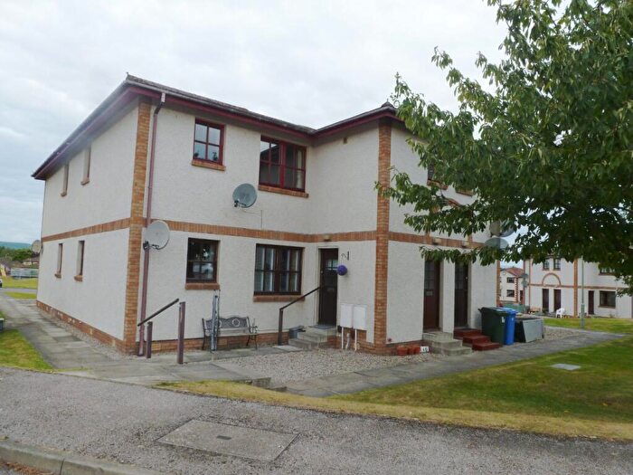 2 Bedroom Flat To Rent In Miller Street, Inverness, IV2