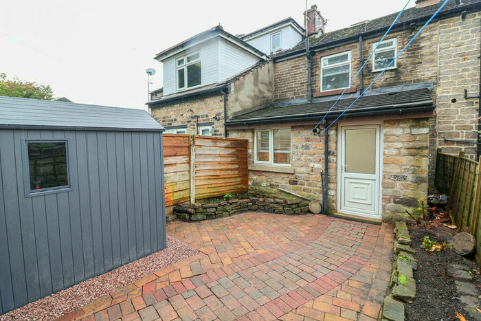 2 Bedroom Terraced House To Rent In High Street West, Glossop, SK13